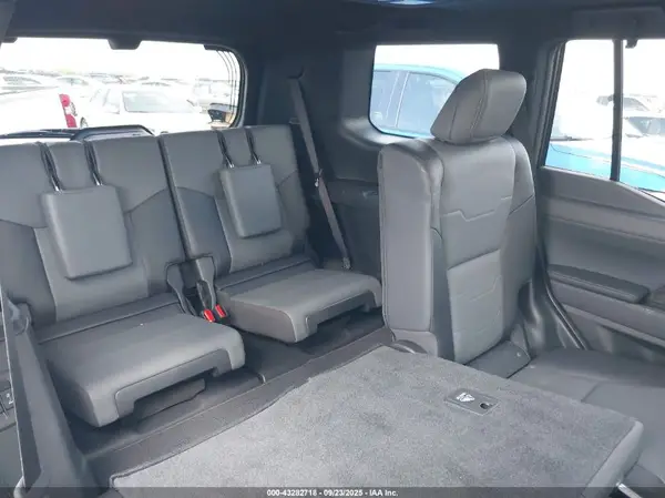 JTJVBCDX3S5042125 2025 LEXUS GX - Image 8