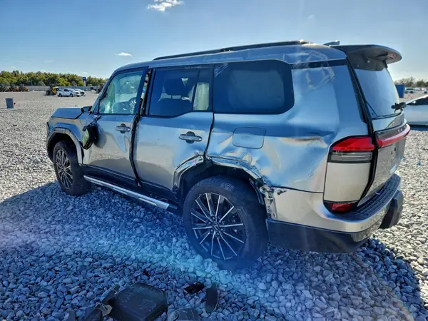 JTJVBCDX3S5056400 2025 LEXUS GX - Image 2