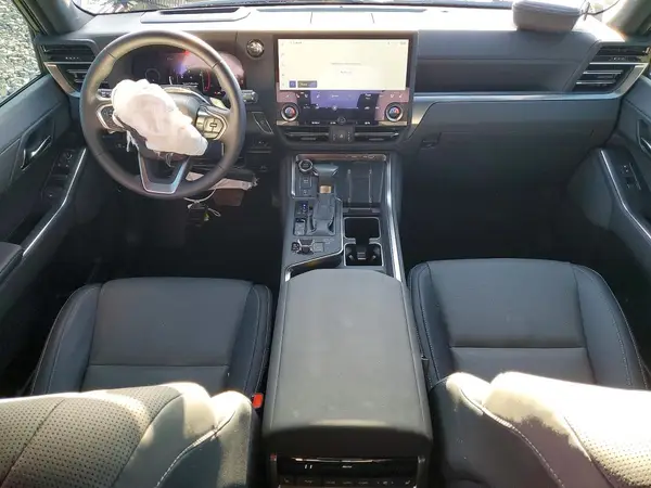 JTJVBCDX3S5058356 2025 LEXUS GX - Image 8