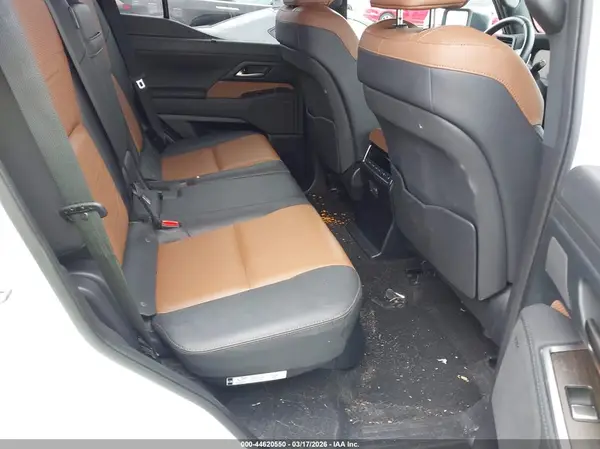 JTJVBCDX4R5000413 2024 LEXUS GX - Image 8