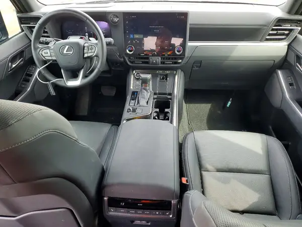 JTJVBCDX4R5004011 2024 LEXUS GX - Image 8