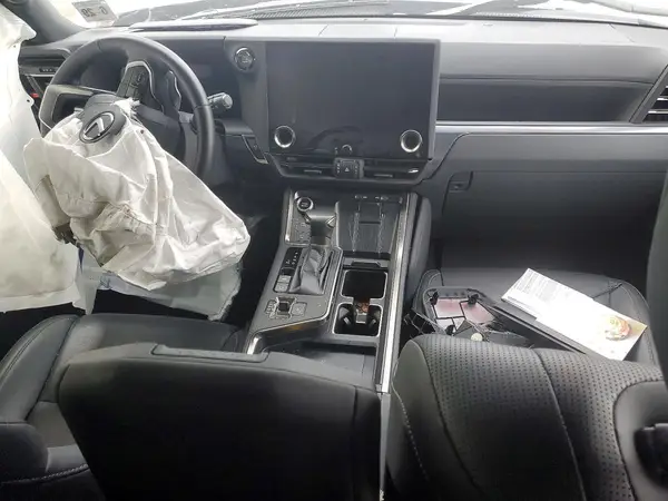 JTJVBCDX4R5005644 2024 LEXUS GX - Image 8