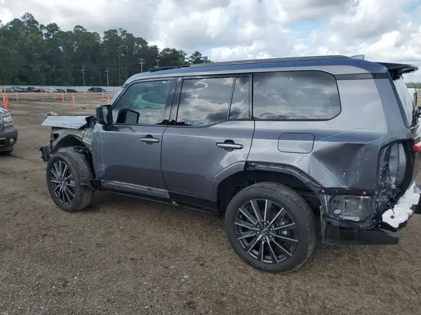 JTJVBCDX4R5007541 2024 LEXUS GX - Image 2
