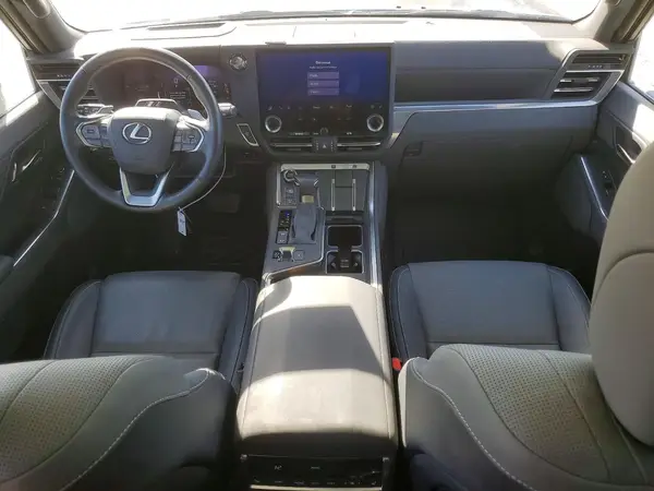 JTJVBCDX4R5013596 2024 LEXUS GX - Image 8