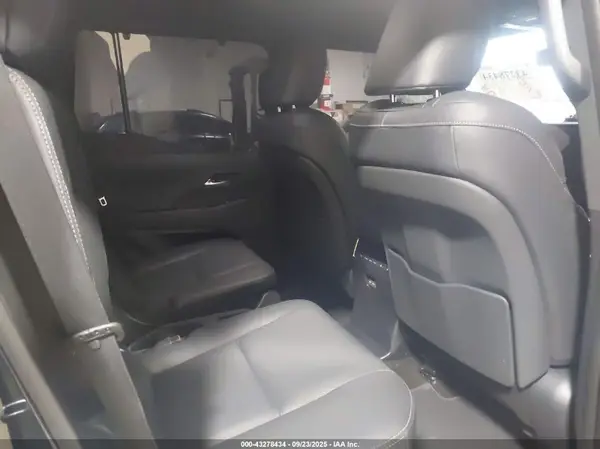 JTJVBCDX4S5039394 2025 LEXUS GX - Image 8