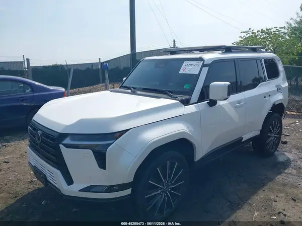 JTJVBCDX4S5045079 2025 LEXUS GX - Image 2