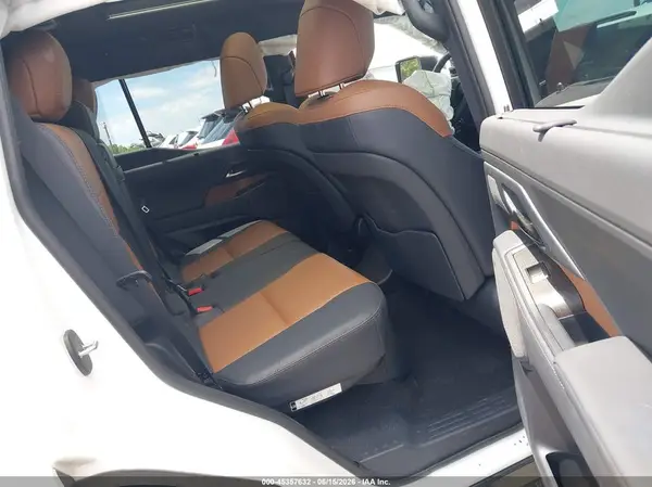 JTJVBCDX4S5051125 2025 LEXUS GX - Image 8