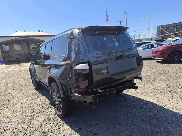 JTJVBCDX4S5065140 2025 LEXUS GX - Image 2