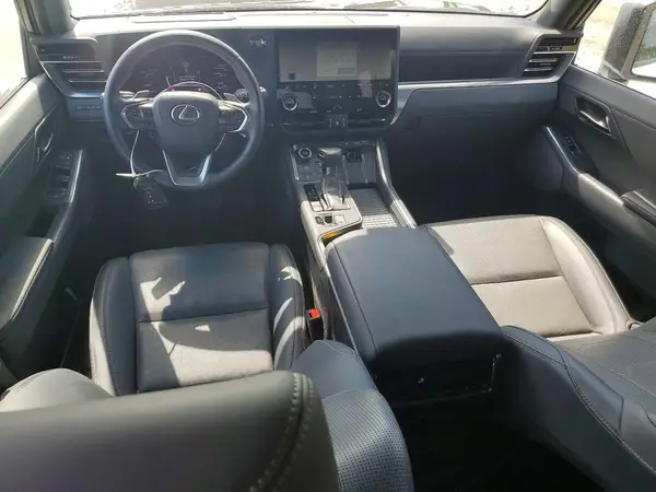 JTJVBCDX5R5016961 2024 LEXUS GX - Image 8