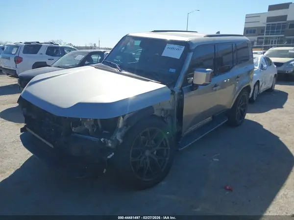 JTJVBCDX6R5002728 2024 LEXUS GX - Image 2
