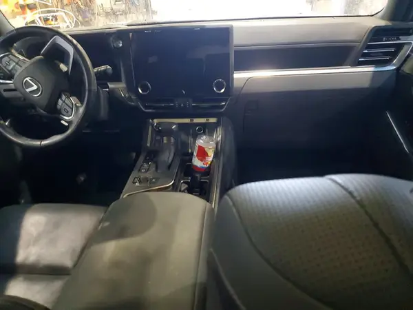 JTJVBCDX6R5004768 2024 LEXUS GX - Image 8