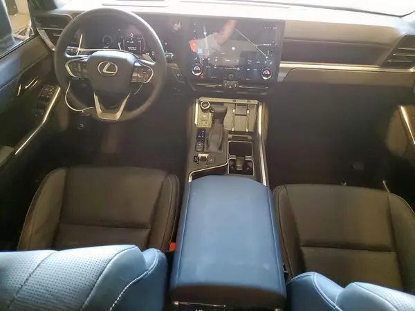 JTJVBCDX6S5045035 2025 LEXUS GX - Image 8