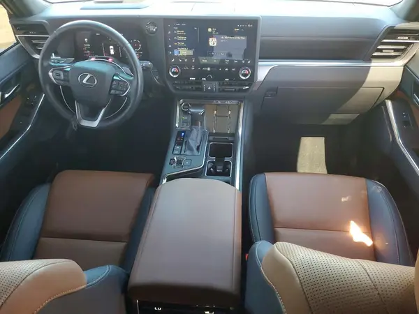 JTJVBCDX6S5045262 2025 LEXUS GX - Image 8