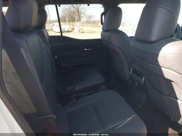 JTJVBCDX6S5049313 2025 LEXUS GX - Image 8