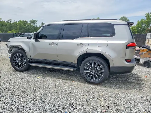 JTJVBCDX6S5060960 2025 LEXUS GX - Image 2