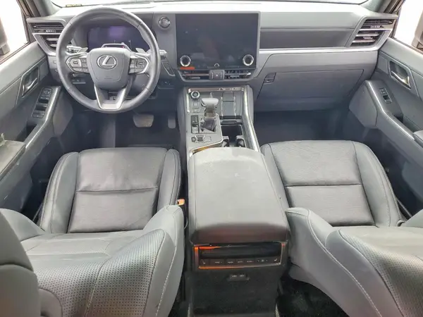 JTJVBCDX7R5014712 2024 LEXUS GX - Image 8