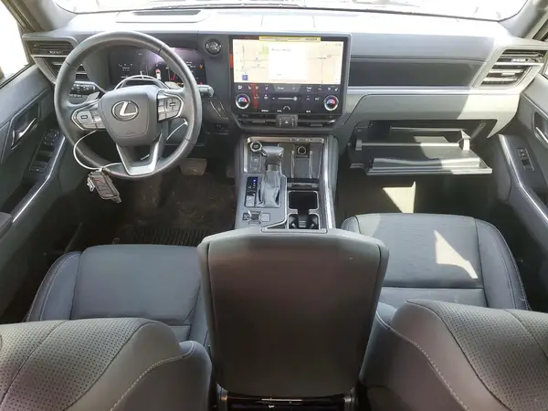 JTJVBCDX7R5015794 2024 LEXUS GX - Image 8