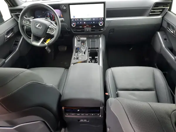 JTJVBCDX8R5008174 2024 LEXUS GX - Image 8