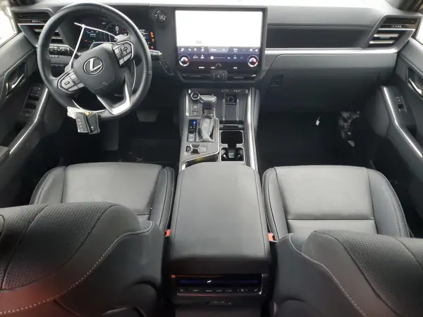 JTJVBCDX8R5029851 2024 LEXUS GX - Image 8