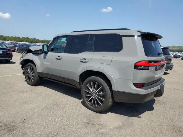 JTJVBCDX9R5006708 2024 LEXUS GX - Image 2