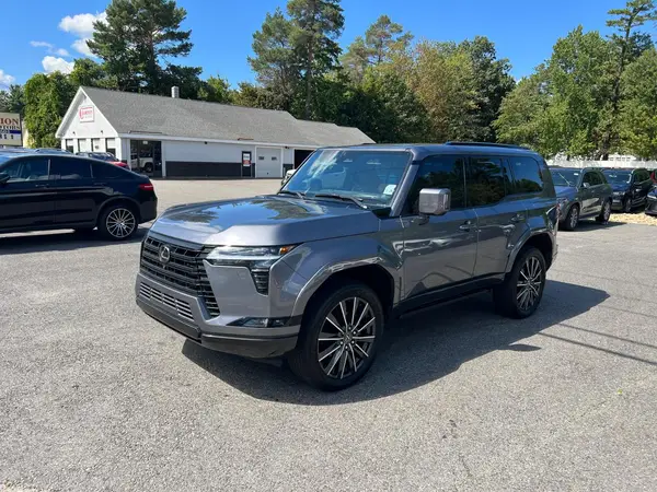 JTJVBCDX9R5011830 2024 LEXUS GX - Image 2