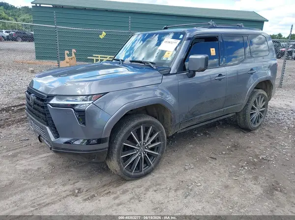 JTJVBCDX9R5026988 2024 LEXUS GX - Image 2
