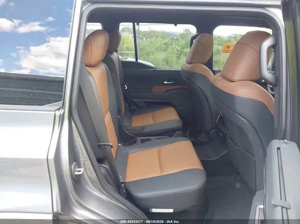 JTJVBCDX9R5026988 2024 LEXUS GX - Image 8