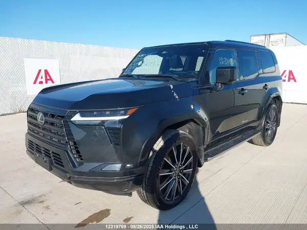 JTJVBCDX9S5037673 2025 LEXUS GX - Image 2