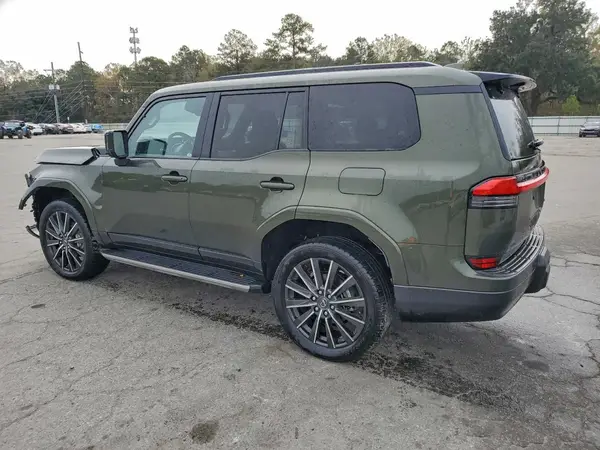 JTJVBCDXXR5004935 2024 LEXUS GX - Image 2