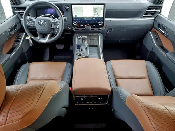 JTJVBCDXXR5004935 2024 LEXUS GX - Image 8