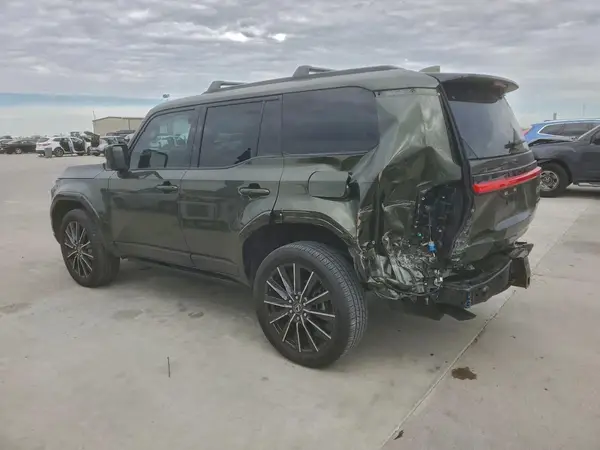 JTJVBCDXXS5043384 2025 LEXUS GX - Image 2
