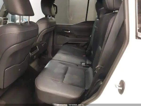 JTJVBCDXXS5054918 2025 LEXUS GX - Image 8