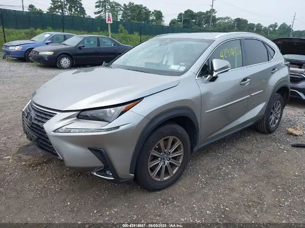 JTJYARBZ1J2101647 2018 LEXUS NX - Image 2