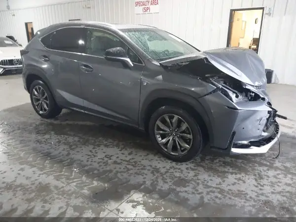 JTJYARBZ2G2032928 2016 LEXUS NX - Image 1