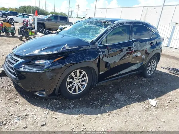 JTJYARBZ2G2040219 2016 LEXUS NX - Image 2
