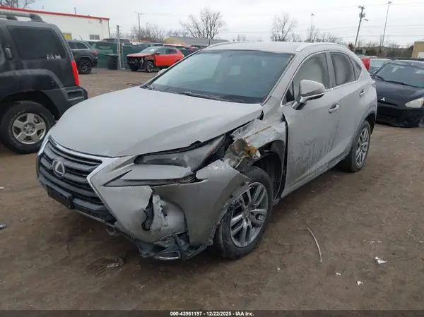 JTJYARBZ2G2044318 2016 LEXUS NX - Image 2