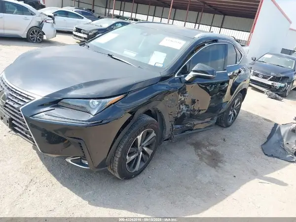 JTJYARBZ2J2110583 2018 LEXUS NX - Image 2