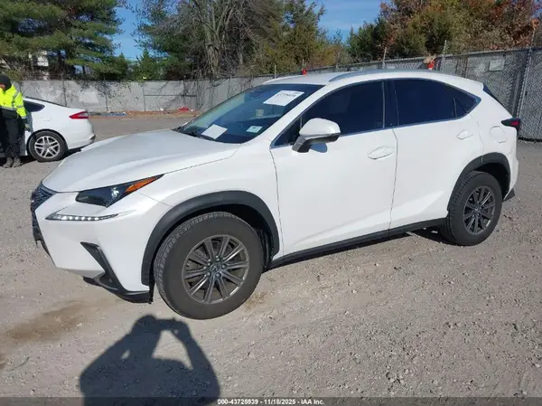 JTJYARBZ4J2099201 2018 LEXUS NX - Image 2
