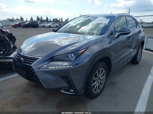 JTJYARBZ4J2102730 2018 LEXUS NX - Image 2
