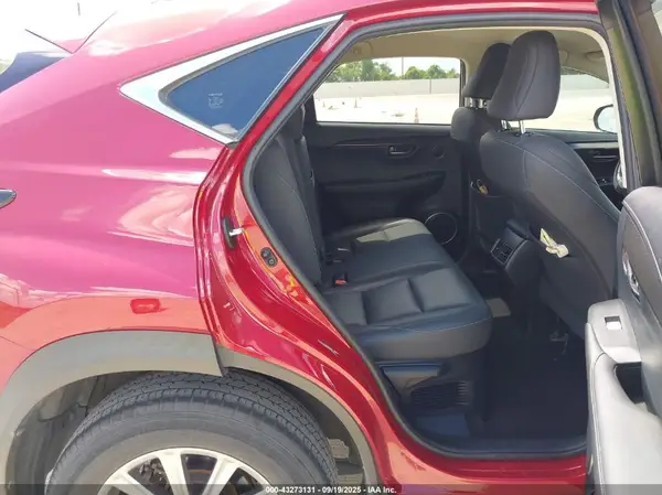 JTJYARBZ4J2115719 2018 LEXUS NX - Image 8