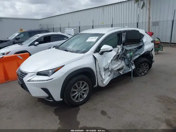 JTJYARBZ5J2110531 2018 LEXUS NX - Image 2
