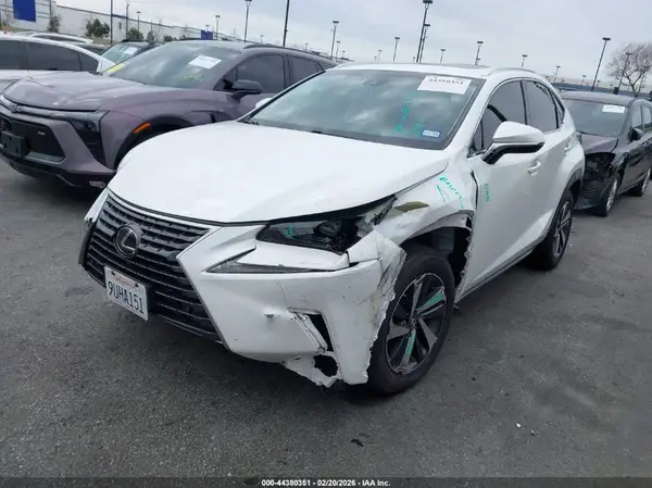 JTJYARBZ7J2101068 2018 LEXUS NX - Image 2