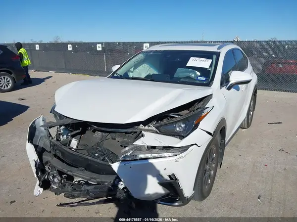 JTJYARBZ7J2111406 2018 LEXUS NX - Image 2