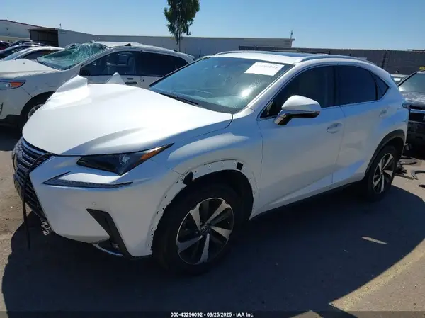 JTJYARBZ8J2089772 2018 LEXUS NX - Image 2