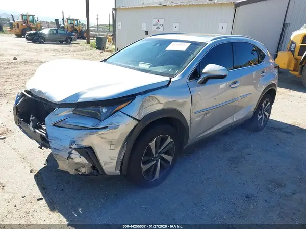 JTJYARBZ9J2093815 2018 LEXUS NX - Image 2
