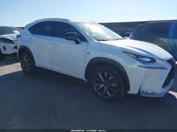 JTJYARBZXG2028304 2016 LEXUS NX - Image 1