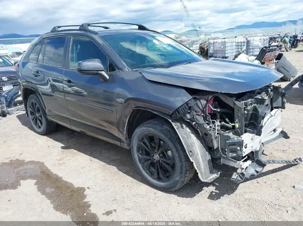 JTM16RFV0ND070012 2022 TOYOTA RAV 4 - Image 1