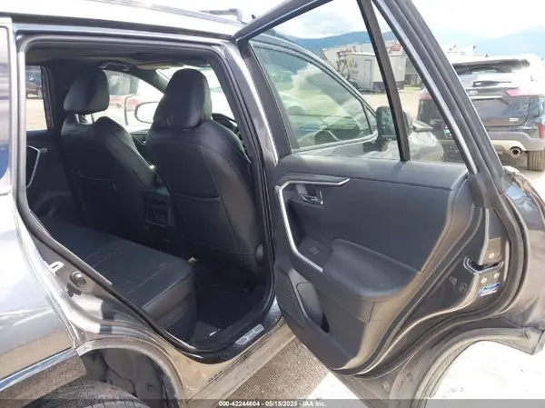JTM16RFV0ND070012 2022 TOYOTA RAV 4 - Image 8