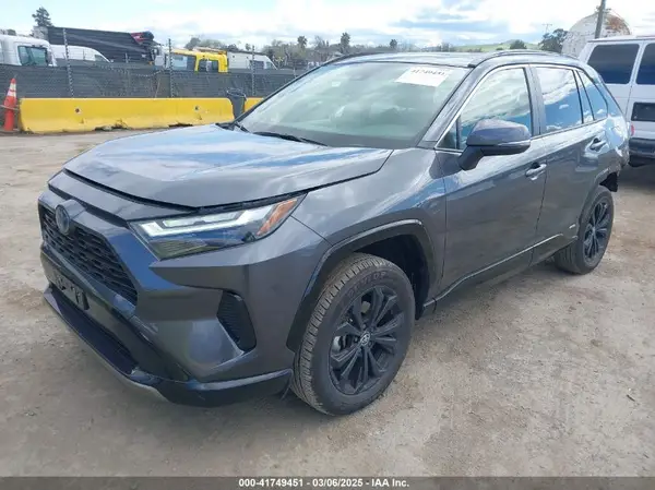 JTM16RFV2PD091608 2023 TOYOTA RAV 4 - Image 2