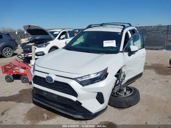 JTM16RFV3RJ042759 2024 TOYOTA RAV 4 - Image 2